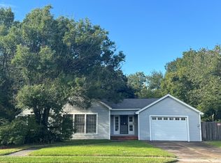 1108 W Park Ave, Orange, TX 77630