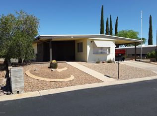 200 W Mora Dr, Green Valley, AZ 85614