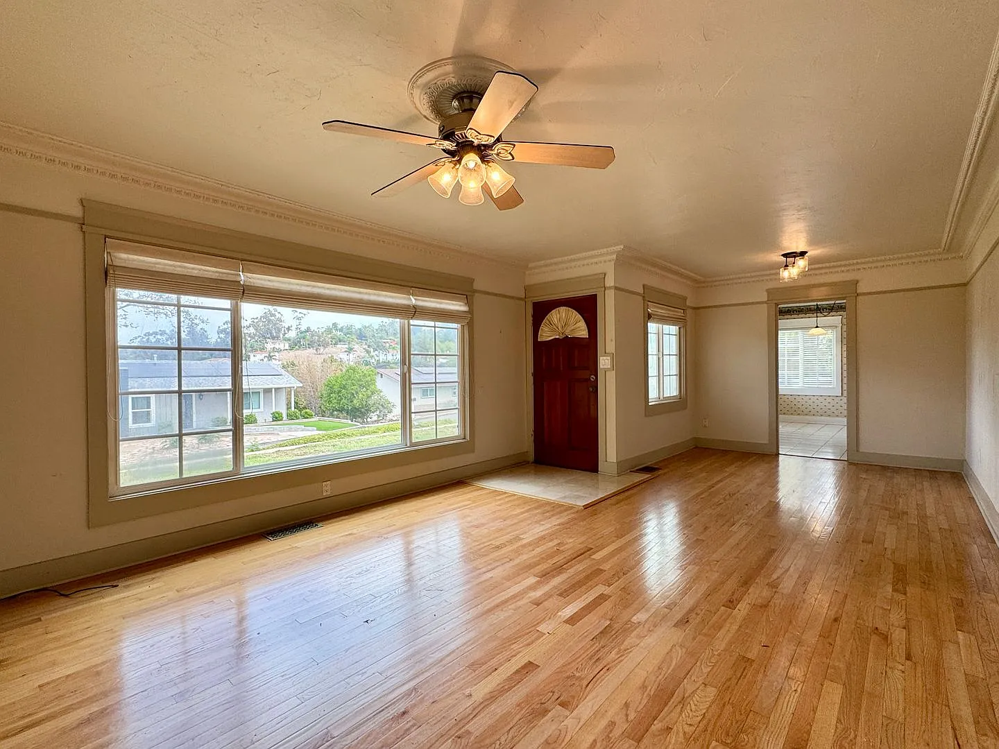Beautiful 3 Bedroom 1 Bath House w/Central A/C in Spring Valley/La Mesa! — Photo 3