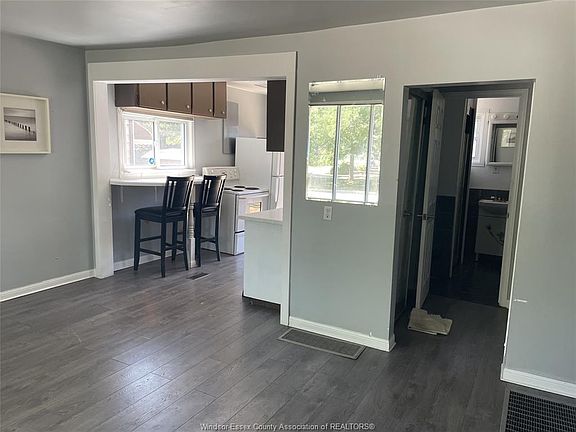 4th image of 1423 Aubin Rd
