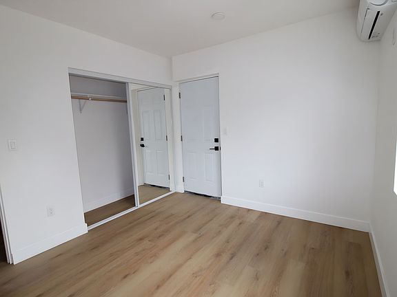 5th image of 9007-11 Ramsgate Ave #9009