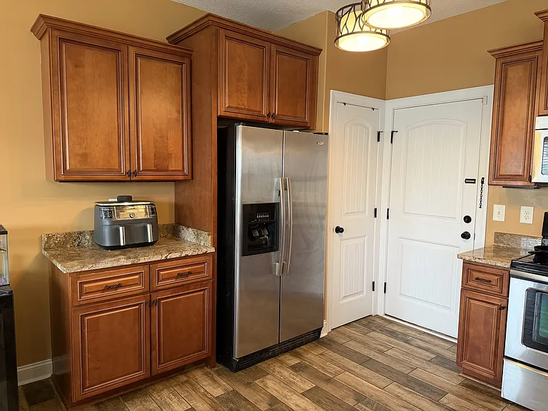 124 Landover Dr — Photo 18