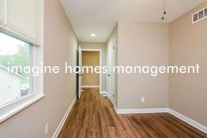 7447 Stearns Rd — Photo 9