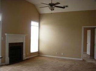 3743 Meadow Ridge Ln, Clarksville, TN 37040