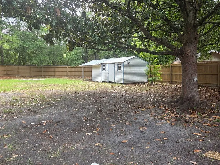 907 Canyon Ct — Photo 25