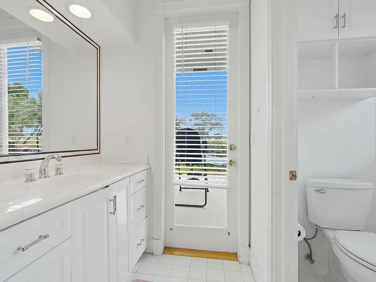 1716 NW 124th Way — Photo 15