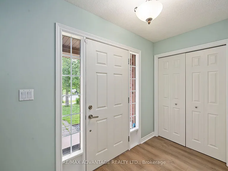 1489 Coronation Dr — Photo 5
