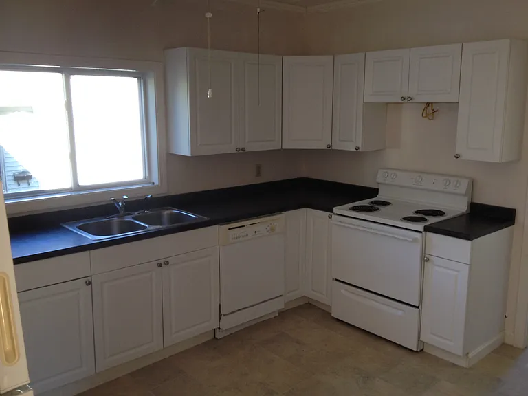 64 2nd St #1 — Photo 1