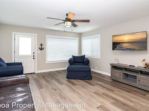3rd image of 129 Opal Ave Unit A