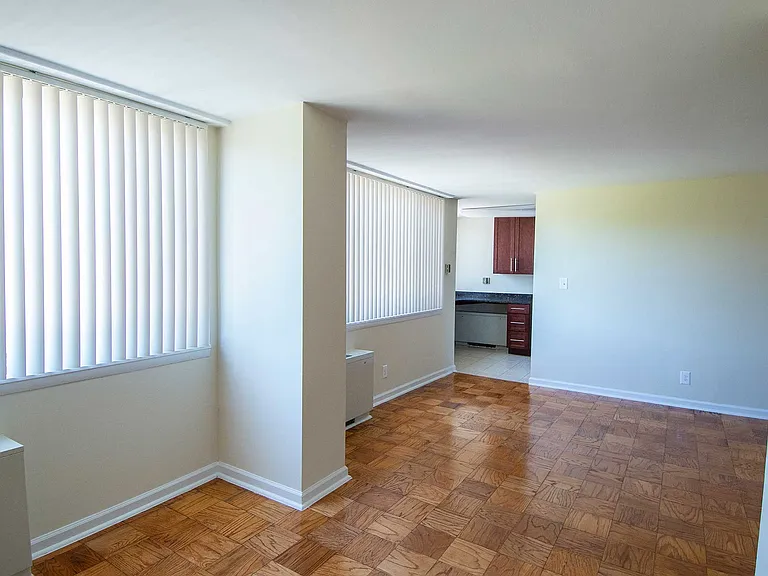 2112 New Hampshire Avenue — Photo 45