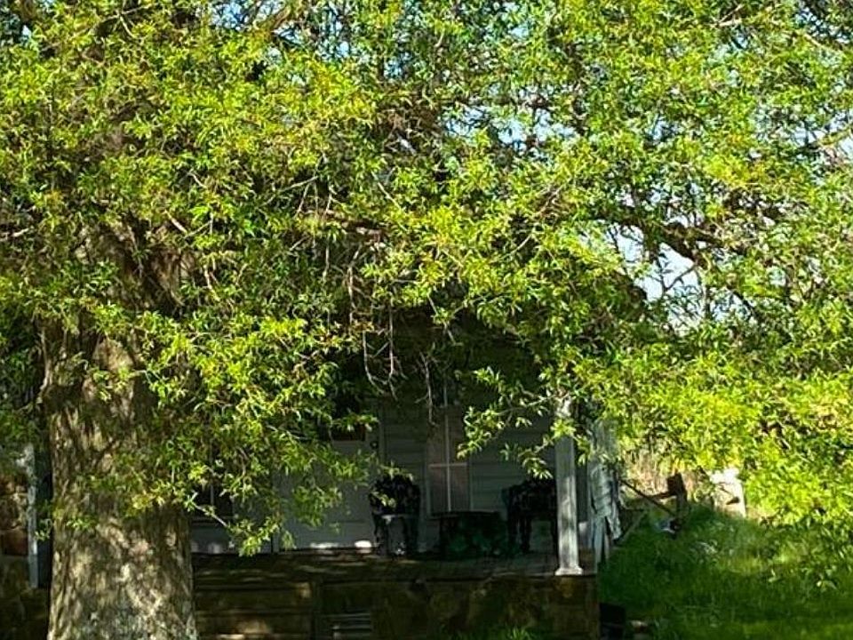 2nd image of 9857 Saint Hwy #118