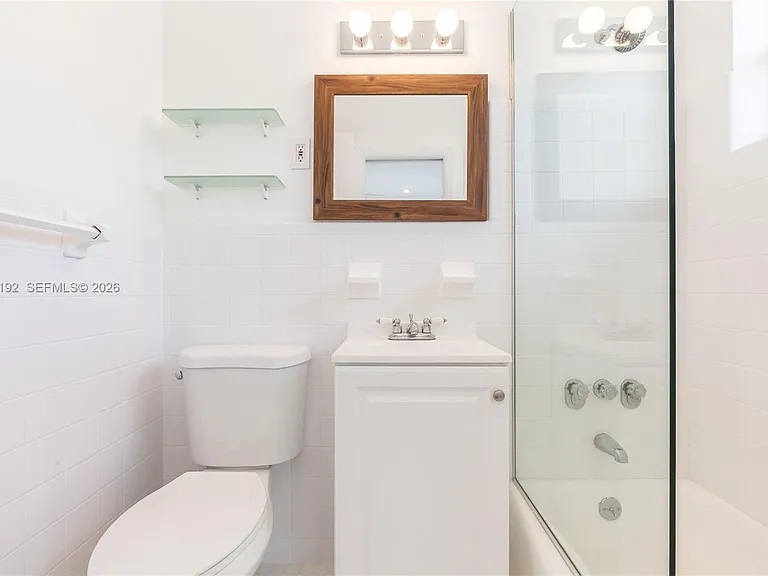 345 Michigan Ave #20 — Photo 10