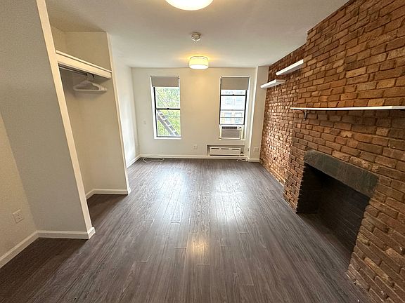 2nd image of 326 E 6th St APT 11