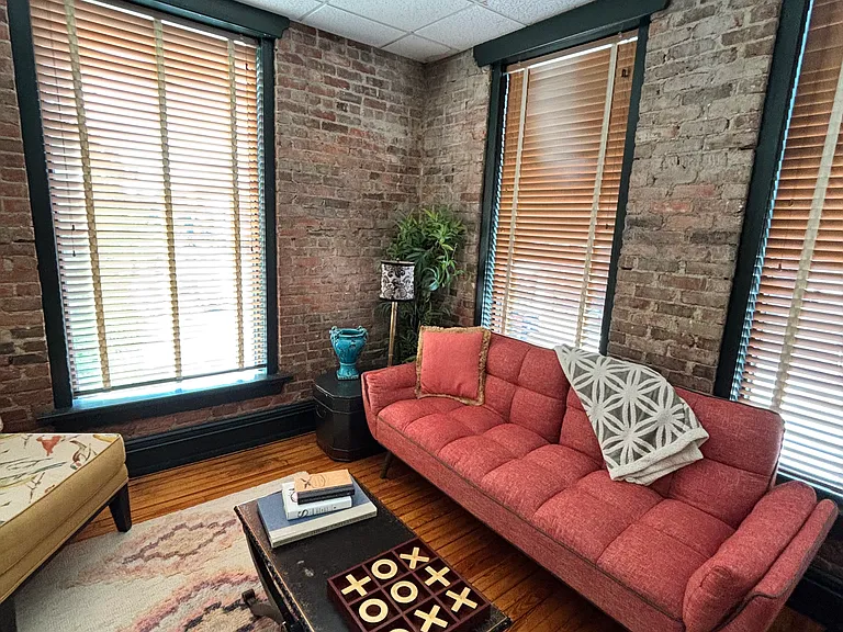 214 E Broad St #B — Photo 28