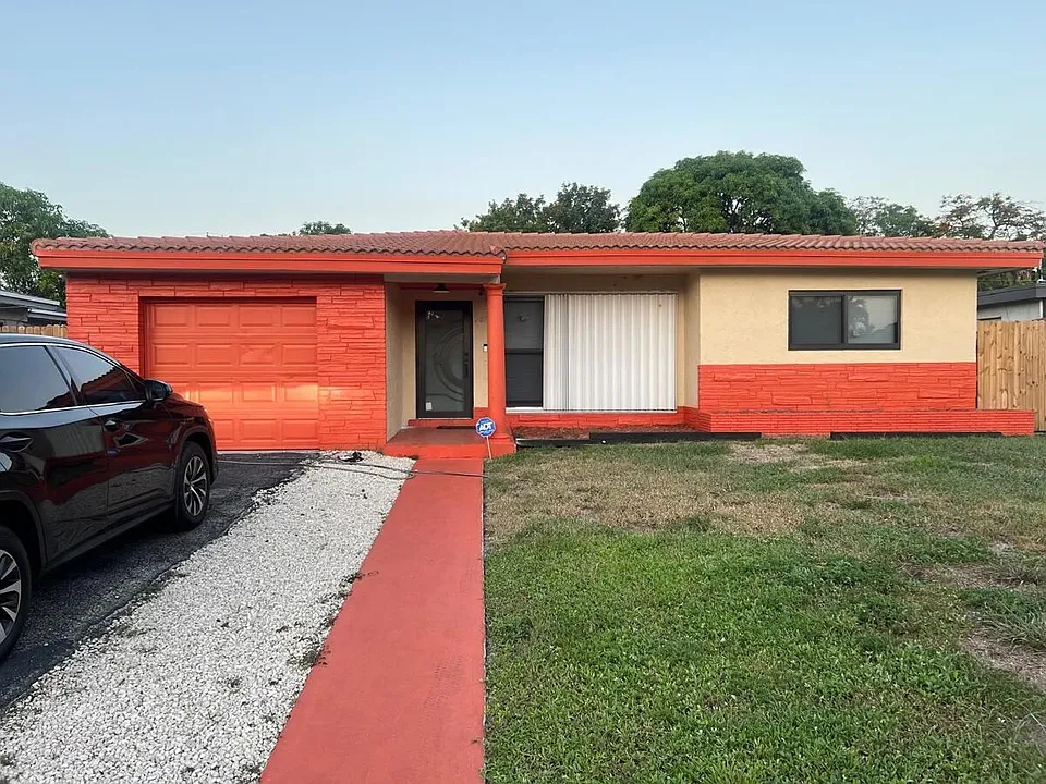 200 NW 33rd Ter