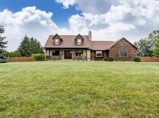 3050 Countryside Ln, Miamisburg, OH 45342