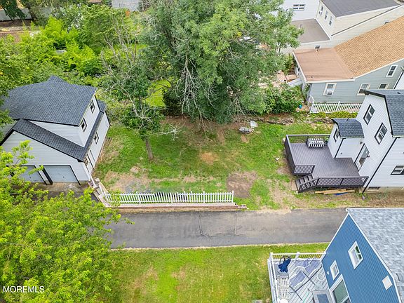 4th image of 101 Broad Street