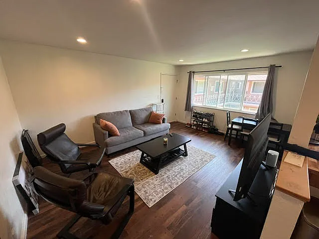 Building Photo - 1156 Santa Clara St #1