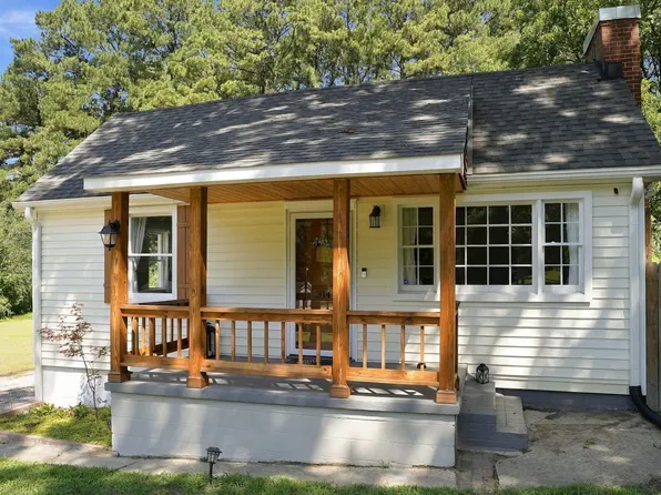 314 N Pine St, Spring Hope, NC 27882