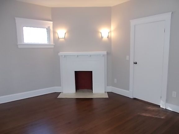 5th image of 1316 W 83rd St