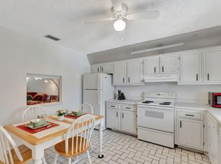233 Down East Ln, Lake Worth, FL 33467