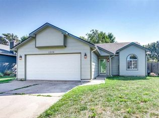 1226 S Fox Run, Wichita, KS 67207