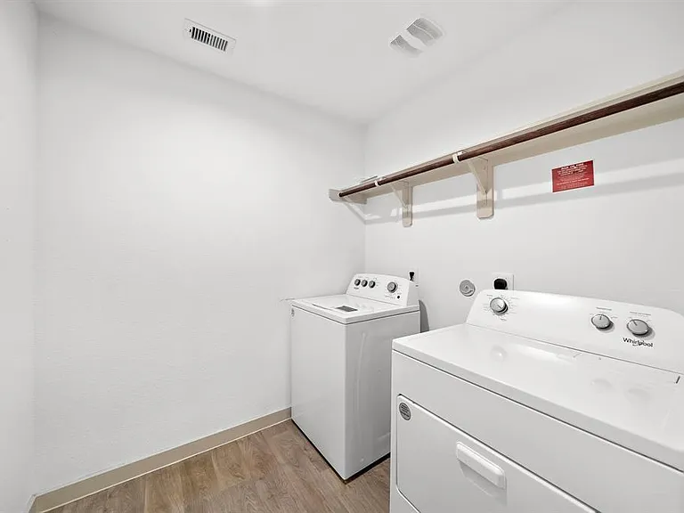 6911 Escobedo Ln — Photo 10