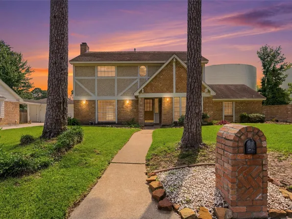 12715 Big Stone Dr, Houston, TX 77066