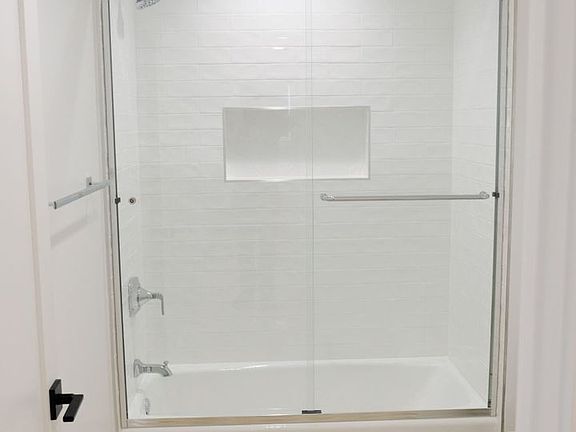 5th image of 262-264 N Loma Ave #262-A