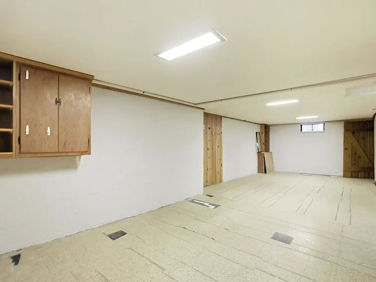 3267 Walmar Dr — Photo 19
