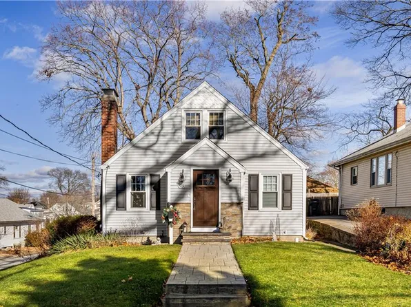 93 Keith Ave, Cranston, RI 02910