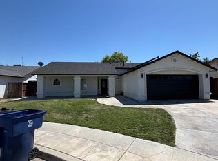 426 Wawona Ct, Madera, CA 93637