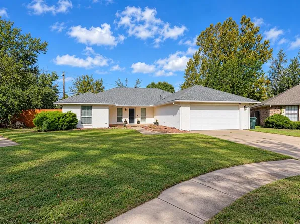 517 Cheswick Ct, Norman, OK 73072