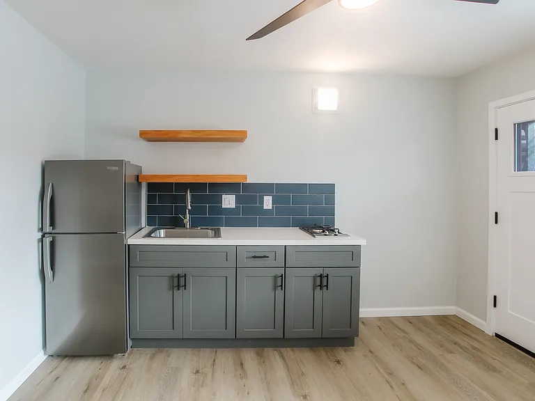 4205 Noyes St #9 — Photo 4