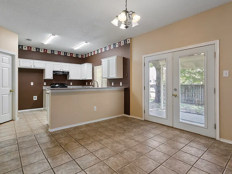 7605 Bryce Canyon Dr W — Photo 24