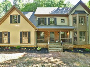 17 Lost Grove Ct, Lilburn, GA 30047