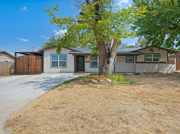 3584 Regal Rd, Fort Worth, TX 76111