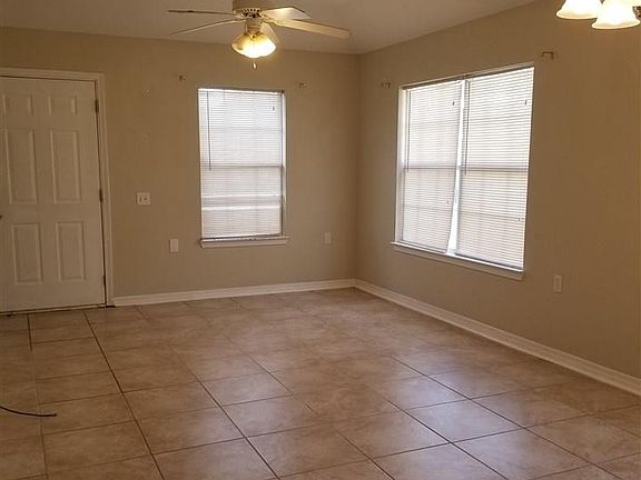 3rd image of 2329 Bur Oak Dr