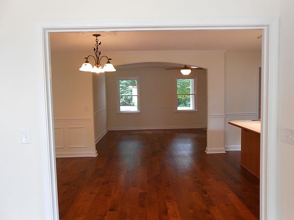 Living Room/Dining