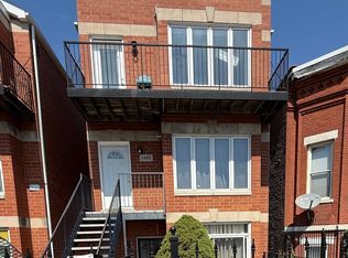 2448 W Grenshaw St, Chicago, IL 60612