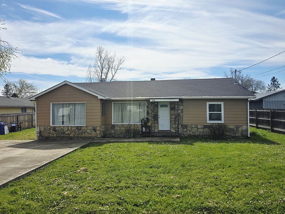 1st image of 2137 Castle Ave