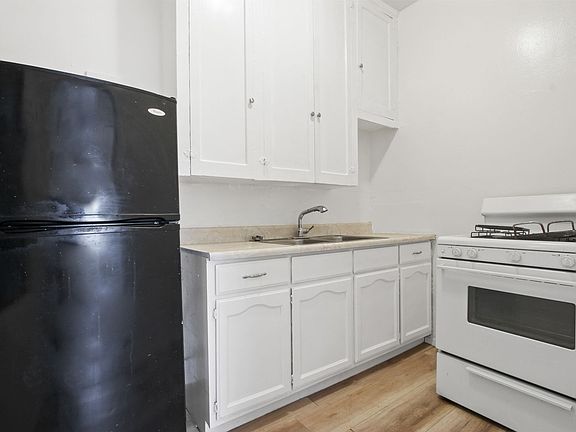 5th image of 6215-6225 S Harvard Blvd #6215