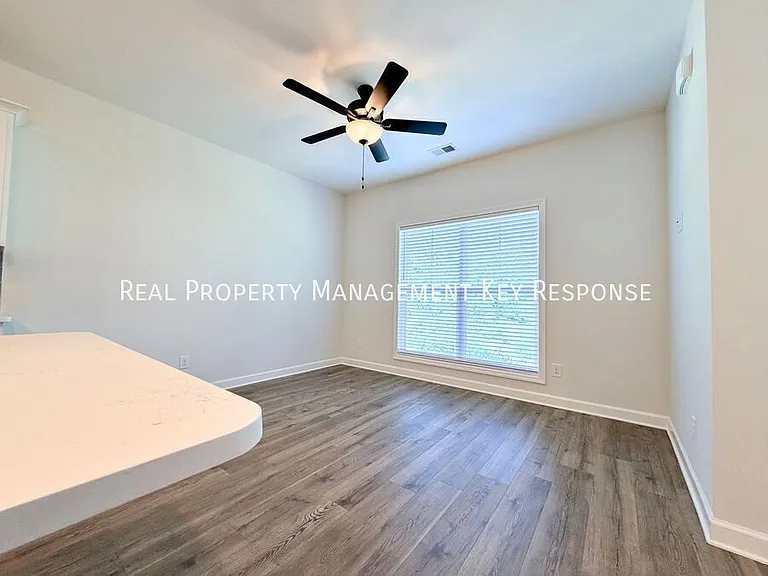 245 Holywell Dr #98 — Photo 8