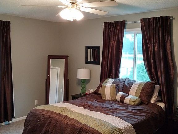 5th image of 2611 N Cove Dr