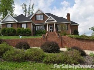 1727 Field Rd, Elizabethton, TN 37643