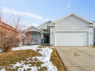 5108 Springwood Ln, Des Moines, IA 50317