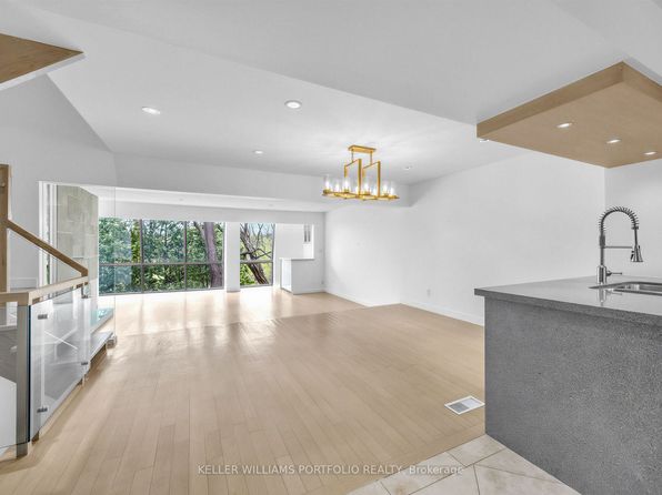 59 Cricklewood Cres, Markham, ON L3T 4T8