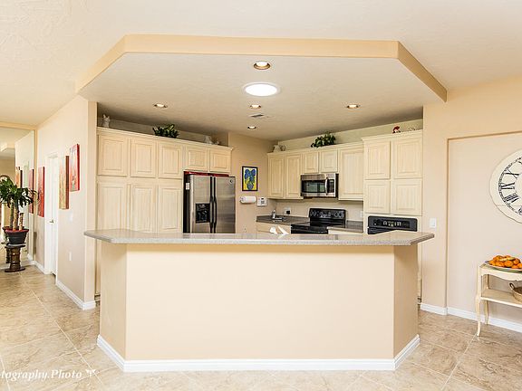4th image of 4801 S Bonita Bay Dr