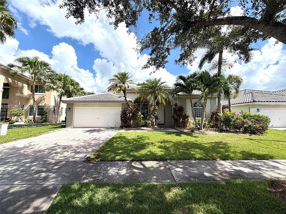1st image of 16747 NW 10th St