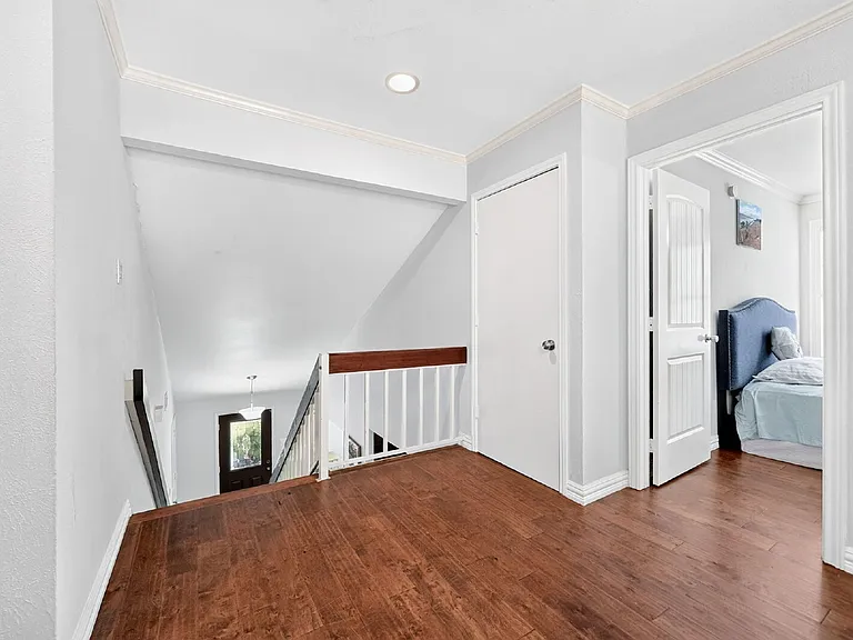 310 Overland Dr — Photo 21